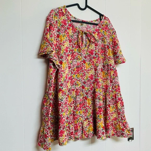 Terra & Sky Flowy Floral top - Picture 2 of 6